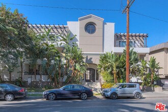Building Photo - 4637 Willis Ave