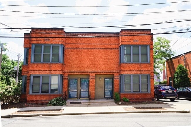 Building Photo - 156 Fisher Ave