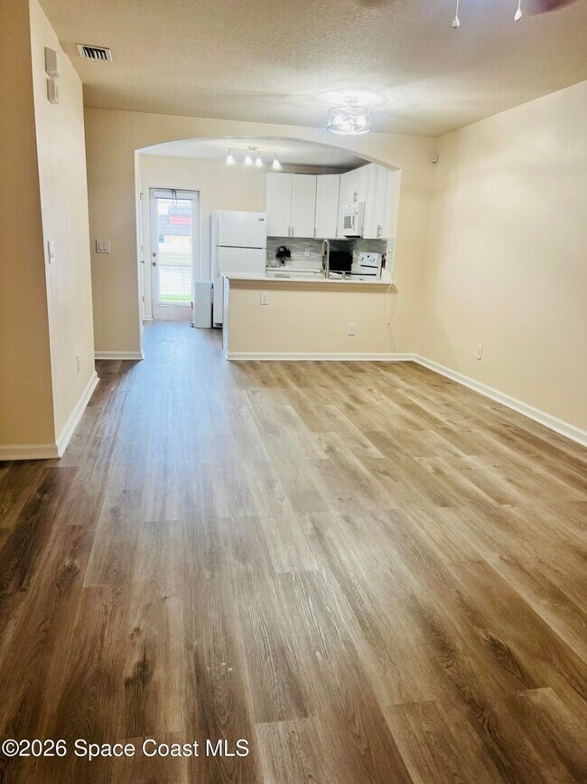 Foto del edificio - 1145 Luminary Cir