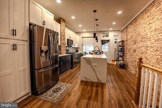 Building Photo - 3819 Hudson St