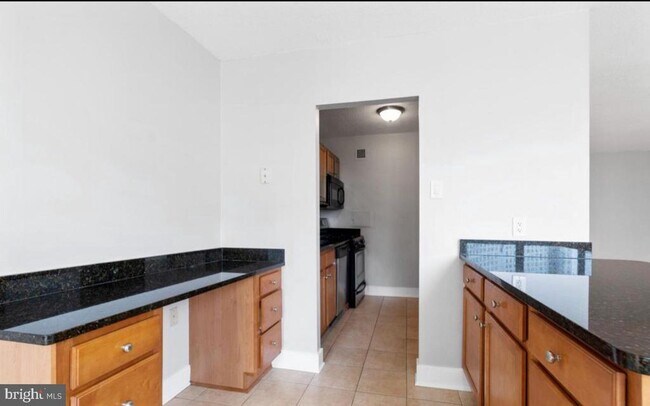 Foto del edificio - 1220 Blair Mill Rd