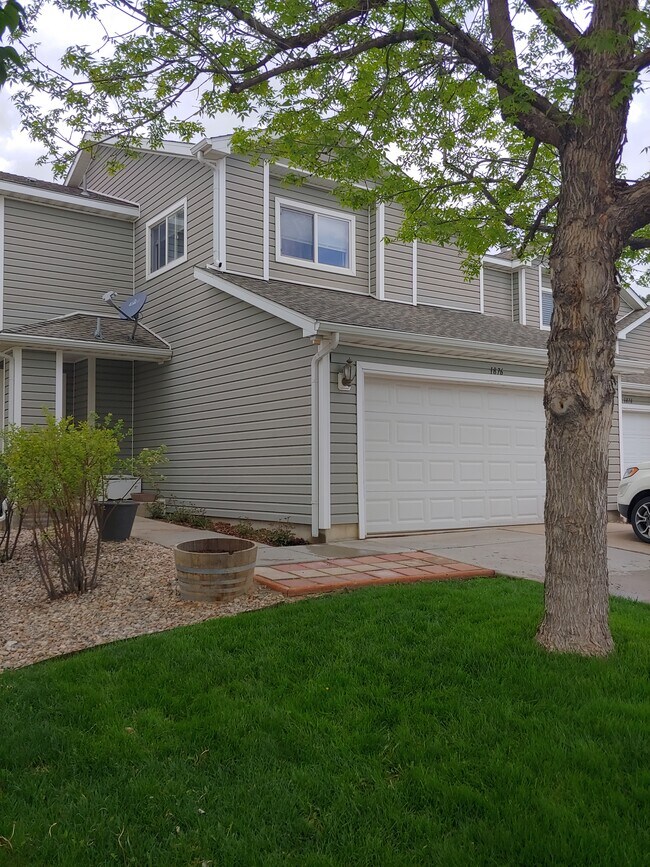 1876 Dove Creek Circle, Loveland, CO 80538 Townhome Rentals in
