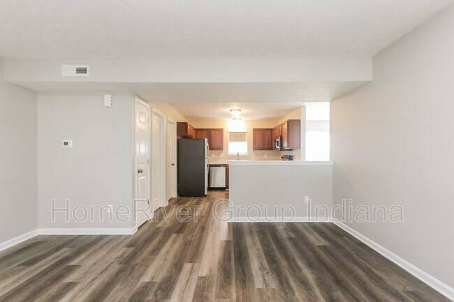 Building Photo - 3975 Steelewater Ln