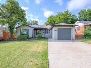 Building Photo - 2804 NW 46th St