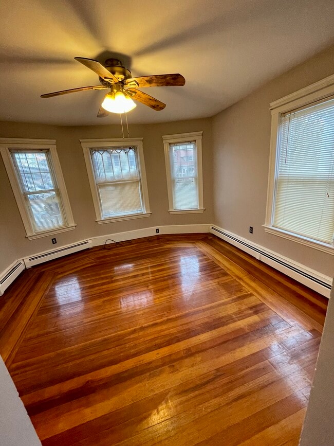 Living room - 576 Providence St