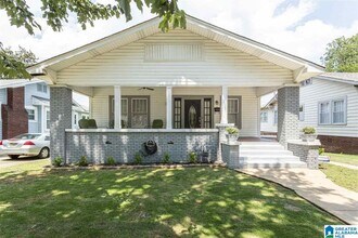 Building Photo - 712 10th Ct S