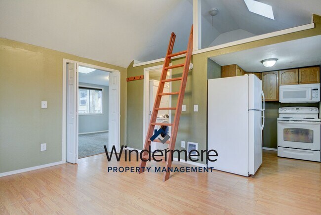 Foto del edificio - 1 Bed 1 Bath House in Rolling Hills