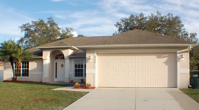 Building Photo - 2794 Zodiac St