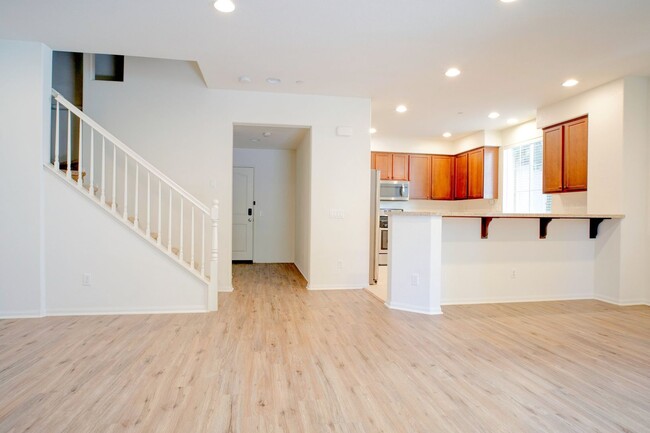 Foto del edificio - 3 bedroom Townhome in Otay Ranch