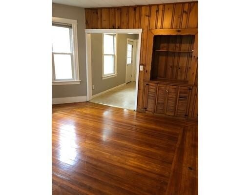 Building Photo - 40 Elmdale St