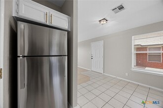 Building Photo - 3705 Littleleaf Dr