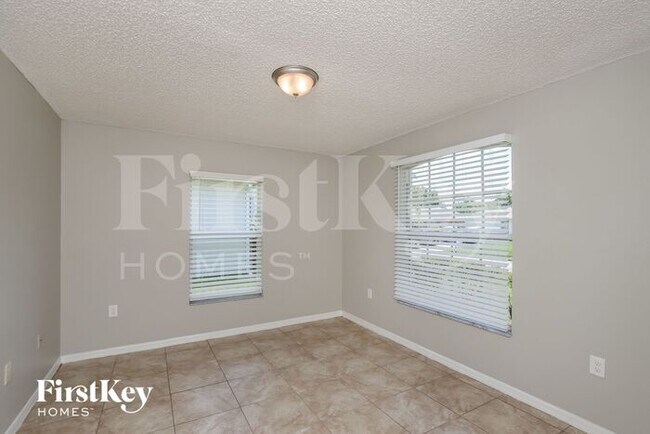 Building Photo - 658 Norse Street