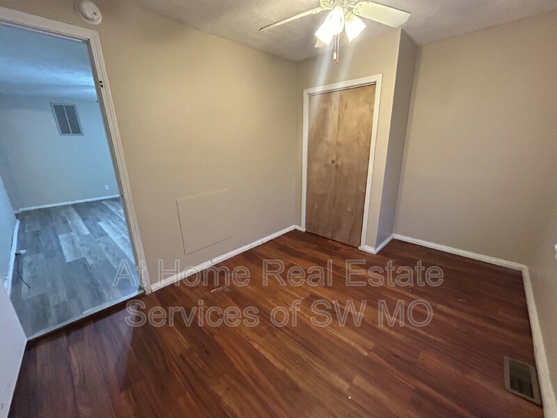 Primary Photo - 311 W Grand St