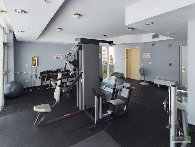 Foto del edificio - 425 NE 30th St