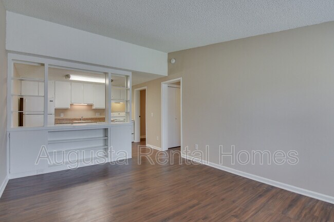 Building Photo - 155 Fister Ct