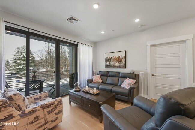 Foto del edificio - 116 West Ave