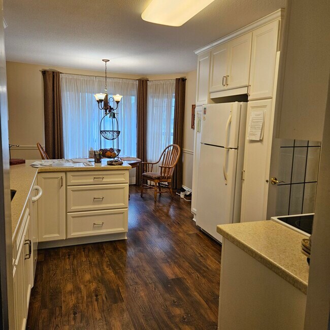 Photo du bâtiment - 3115-3115 Trafalgar St