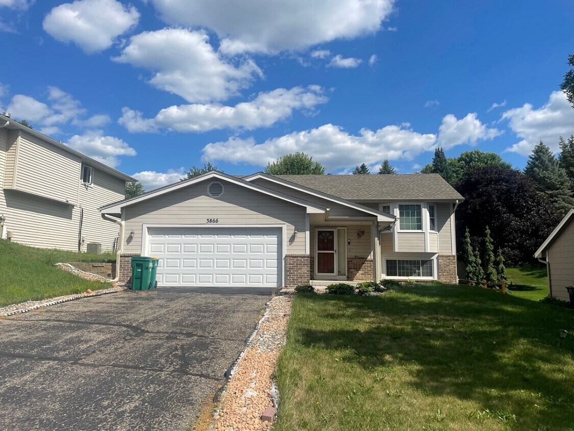 Primary Photo - 3866 Westbury Dr