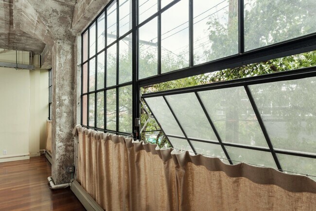Foto del edificio - 2711 18th St