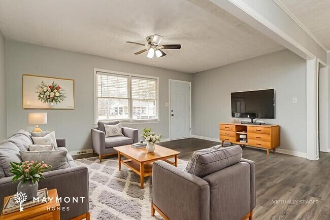 Foto del edificio - 1716 Hallmark Dr