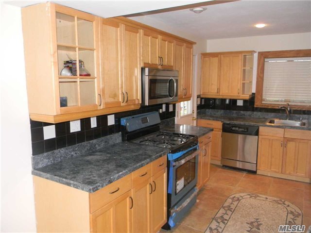 Foto del edificio - 2472 Kerry Ln