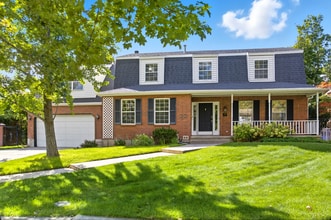 Building Photo - 342 S Palisade Dr