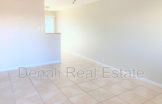 Building Photo - 3646 E Montecito Ave