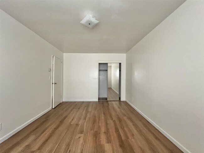 Foto del edificio - 86-46-86-57 57th Ave