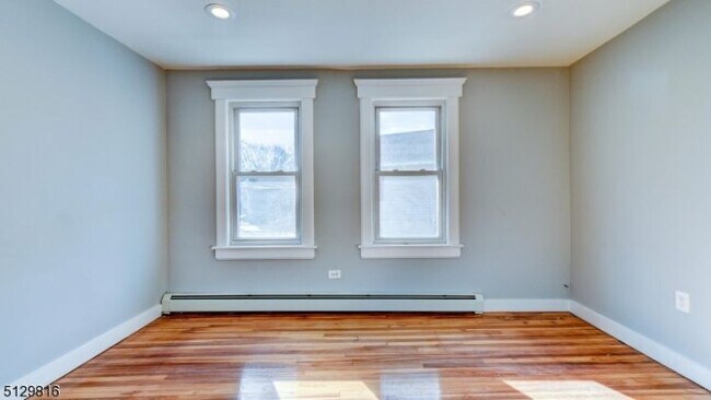 Building Photo - 15-17 Boonton Ave