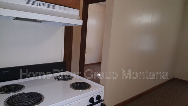 Building Photo - 147 W Main St