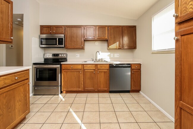 Foto del edificio - 155 Country View Dr