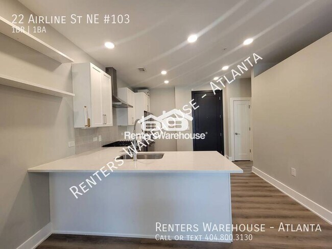 Foto del edificio - Location! Location! 2 Story 1 Bedroom step...