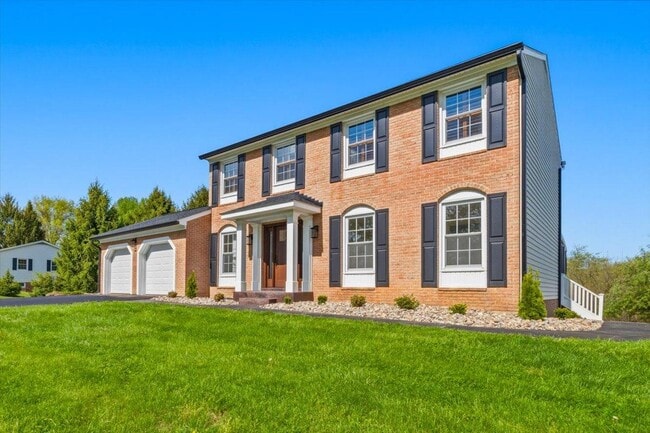 Foto del edificio - 7375 Freestate Dr