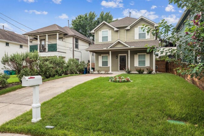 Foto del edificio - 1604 Maple Ave