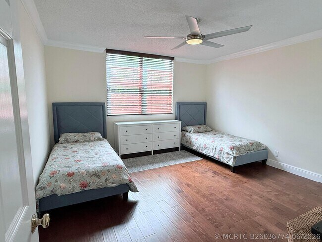 Foto del edificio - 2851 S Ocean Blvd