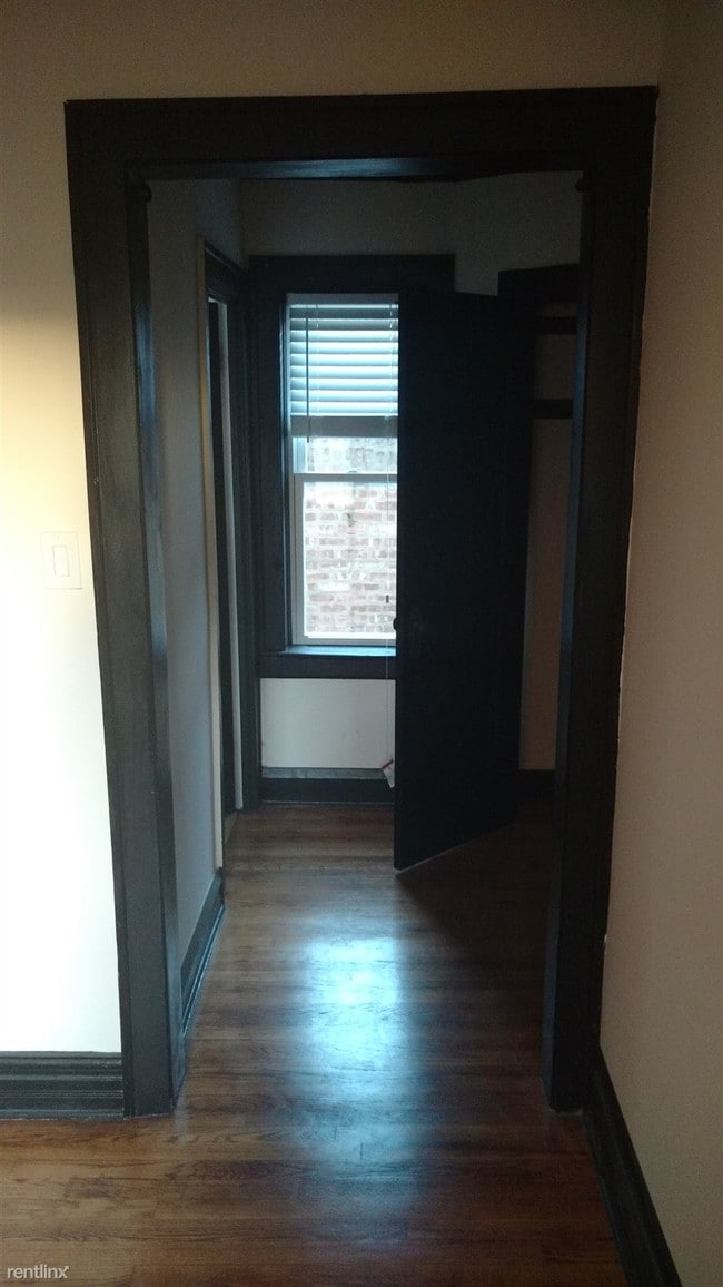 Foto del edificio - 1605 N Richmond St