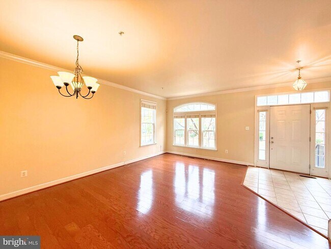 Foto del edificio - 310 Ridgemont Ave