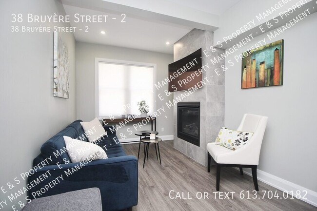 Building Photo - 38 Bruyère St