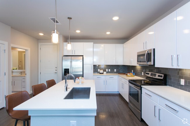 Tribute At The Rim Apartments San Antonio, TX