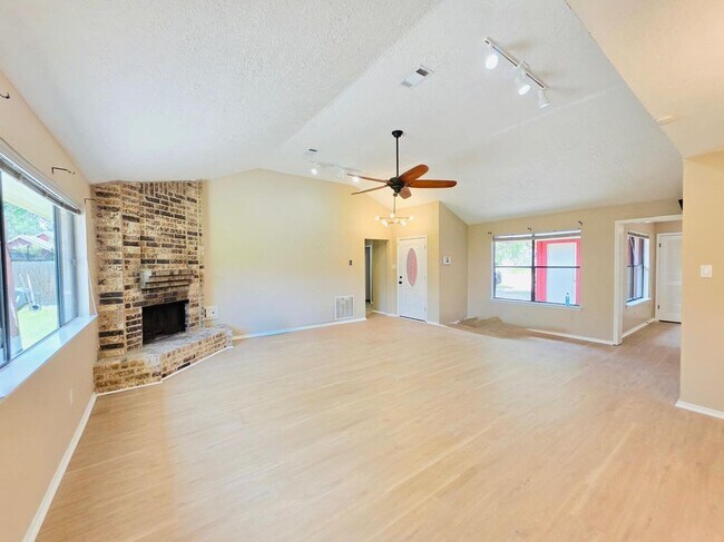 Building Photo - 13438 Nevermore Dr