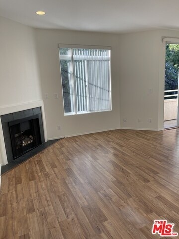 Building Photo - 16117 Sunset Blvd