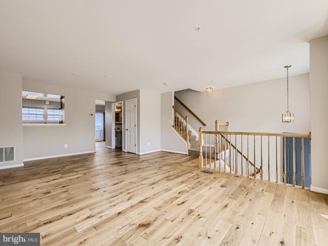 Building Photo - 7943 River Rock Way