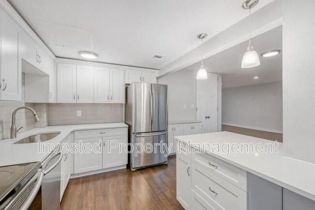 Foto del edificio - 700 N Washington St