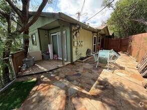Building Photo - 816 Ramble Ln