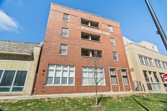 Building Photo - 1830 Ridge Ave