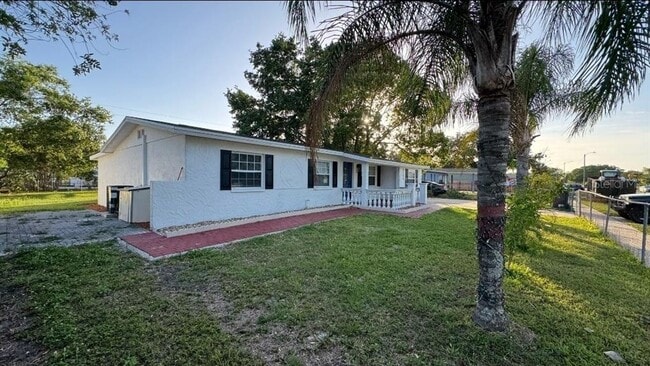 Building Photo - 8150 Sun Vista Way