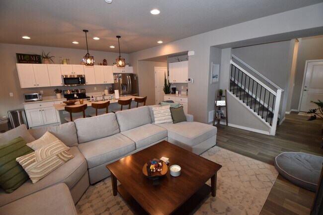 Building Photo - 4431 Gneiss Loop
