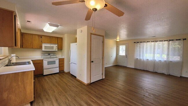 Foto del edificio - 237 Lancaster Ave