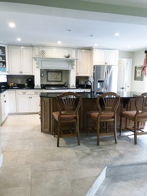 Building Photo - 611 Mill Hill