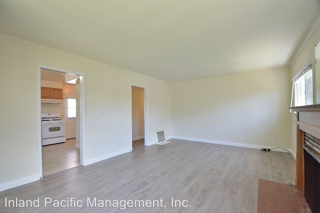 Building Photo - 2 br, 1 bath Apartment - 1408 Cota Ave